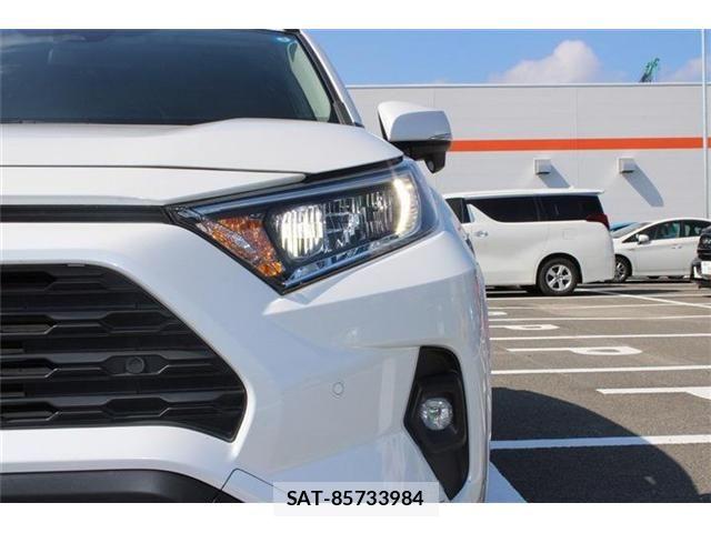 Toyota RAV4 2023-01 8337610-8