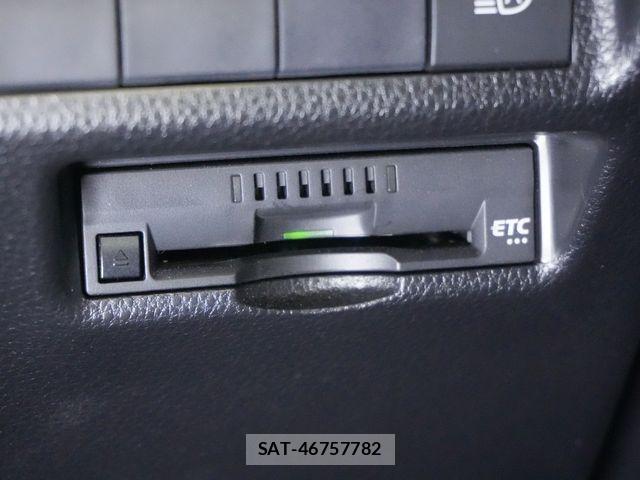 Toyota RAV4 2020-11 8337616-12