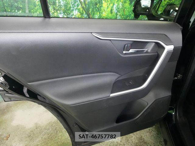 Toyota RAV4 2020-11 8337616-26
