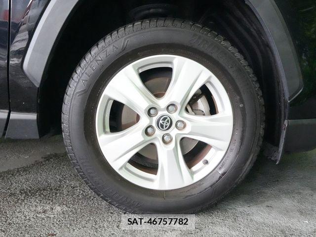 Toyota RAV4 2020-11 8337616-29