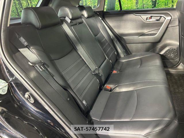 Toyota RAV4 2020-09 8337603-13
