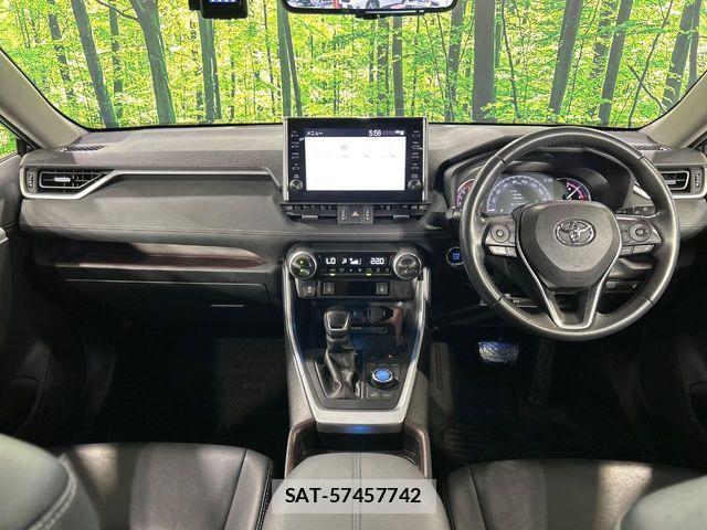 Toyota RAV4 2020-09 8337603-1
