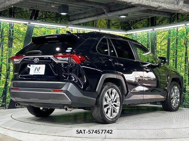 Toyota RAV4 2020-09 8337603-19
