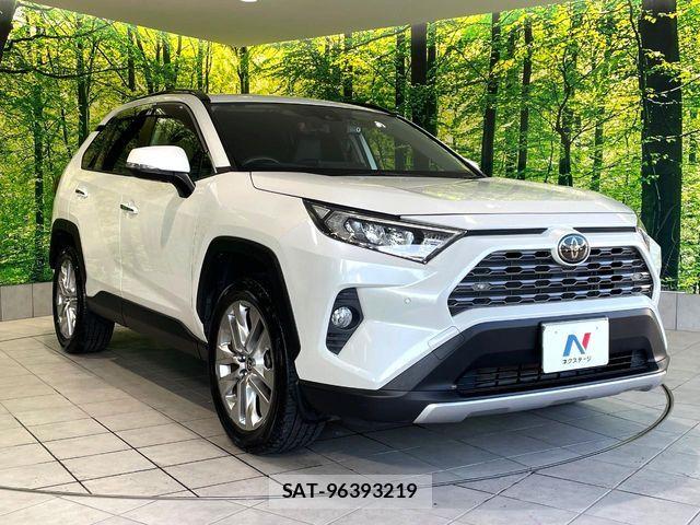 Toyota RAV4 2020-08 8337615-15