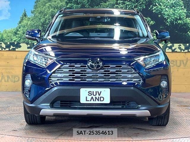 Toyota RAV4 2021-08 8334470-13