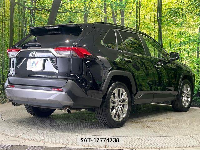 Toyota RAV4 2019-09 8334469-17
