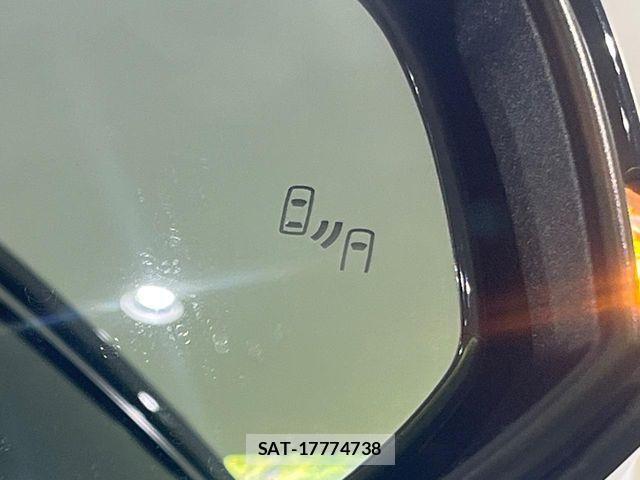 Toyota RAV4 2019-09 8334469-6