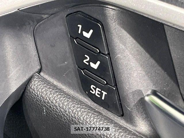 Toyota RAV4 2019-09 8334469-7