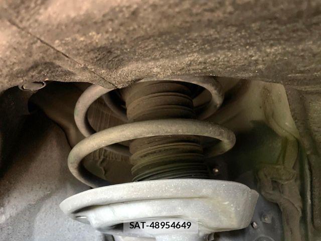 Toyota RAV4 2020-01 8337608-19