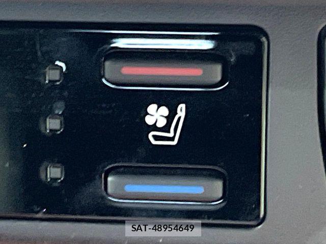Toyota RAV4 2020-01 8337608-6