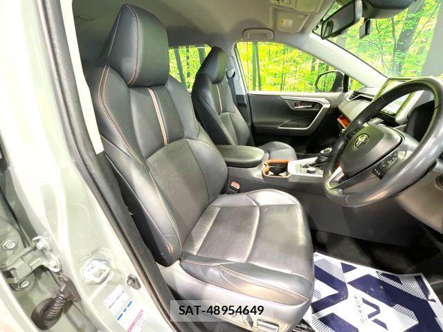 Toyota RAV4 2020-01 8337608-7