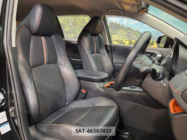 Toyota RAV4 2019-06 8337611-9