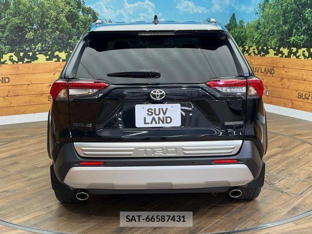 Toyota RAV4 2019-06 8337611-15