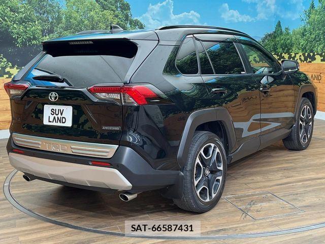 Toyota RAV4 2019-06 8337611-17