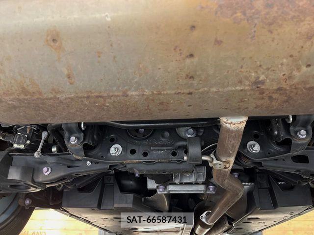 Toyota RAV4 2019-06 8337611-19