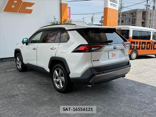 Toyota RAV4 2020-07 8337606-12