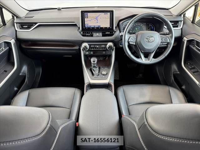 Toyota RAV4 2020-07 8337606-1