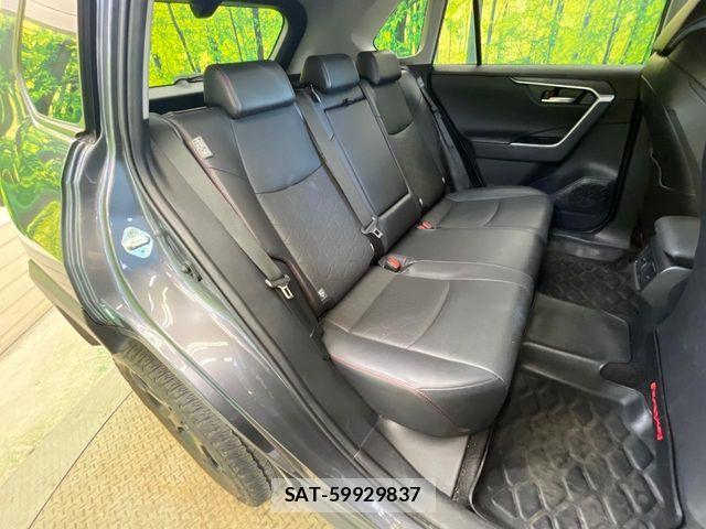 Toyota RAV4 2022-12 8337599-9
