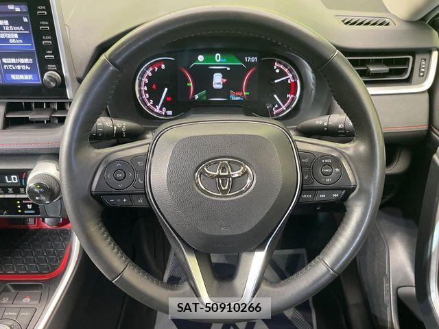 Toyota RAV4 2022-05 8355470-10
