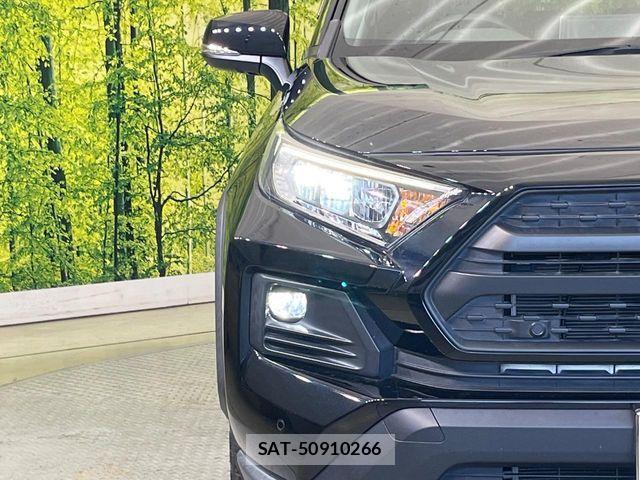 Toyota RAV4 2022-05 8355470-11