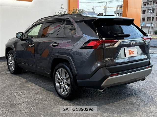 Toyota RAV4 2023-01 8355472-12