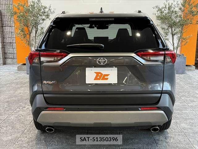 Toyota RAV4 2023-01 8355472-13
