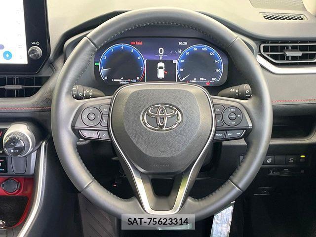 Toyota RAV4 2022-12 8355467-10