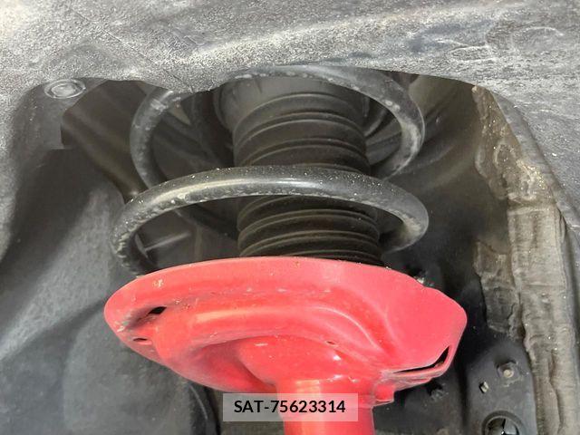 Toyota RAV4 2022-12 8355467-19