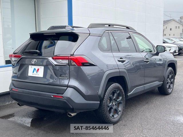 Toyota RAV4 2023-04 8355465-16