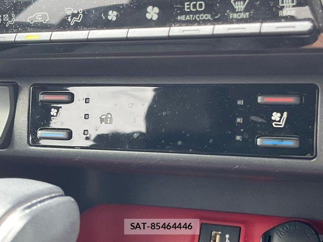 Toyota RAV4 2023-04 8355465-6