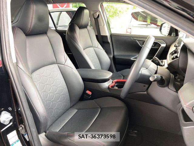 Toyota RAV4 2021-07 8355473-18