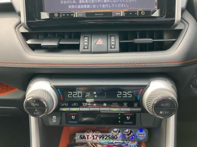 Toyota RAV4 2019-09 8355471-16