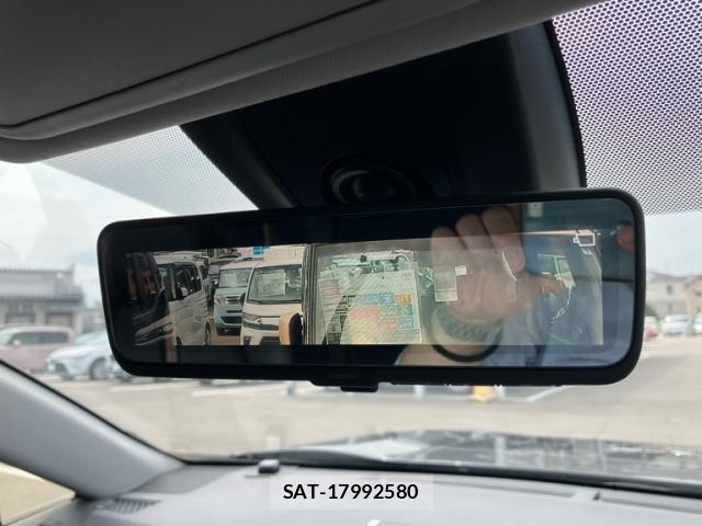 Toyota RAV4 2019-09 8355471-19