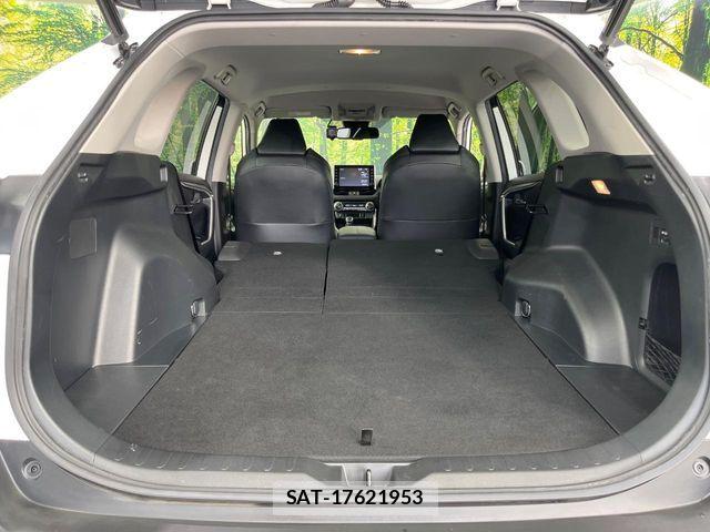 Toyota RAV4 2021-05 8355468-9