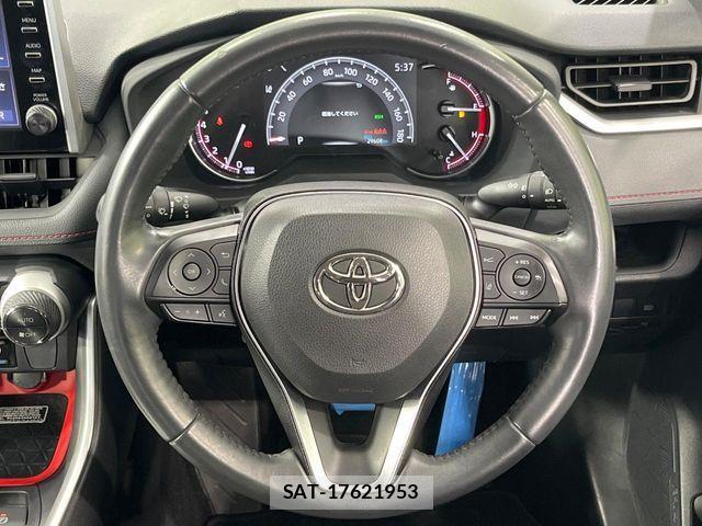 Toyota RAV4 2021-05 8355468-10