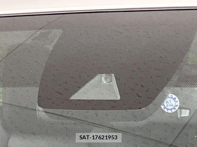 Toyota RAV4 2021-05 8355468-2