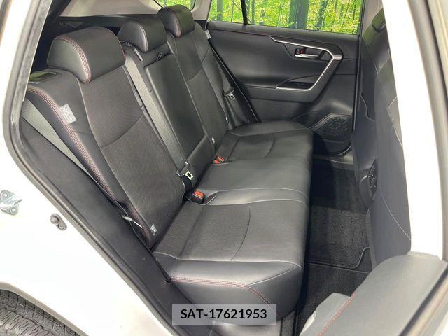 Toyota RAV4 2021-05 8355468-8