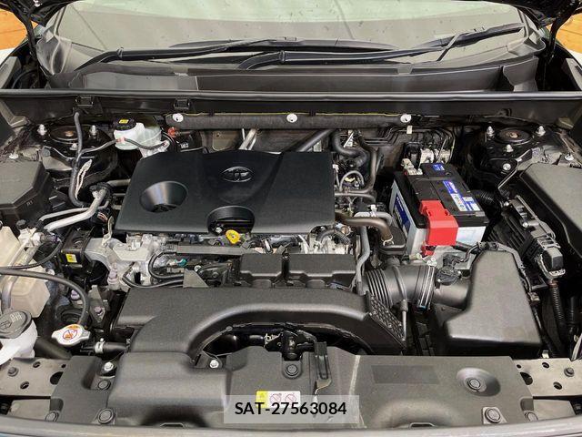 Toyota RAV4 2019-04 8368319-18