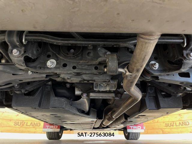 Toyota RAV4 2019-04 8368319-19