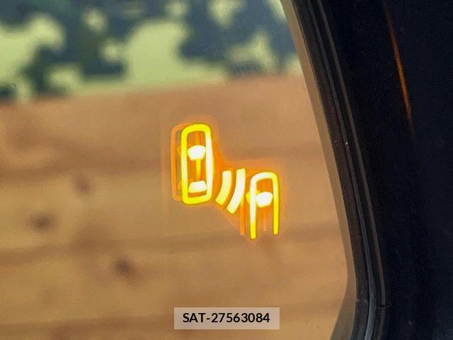Toyota RAV4 2019-04 8368319-4