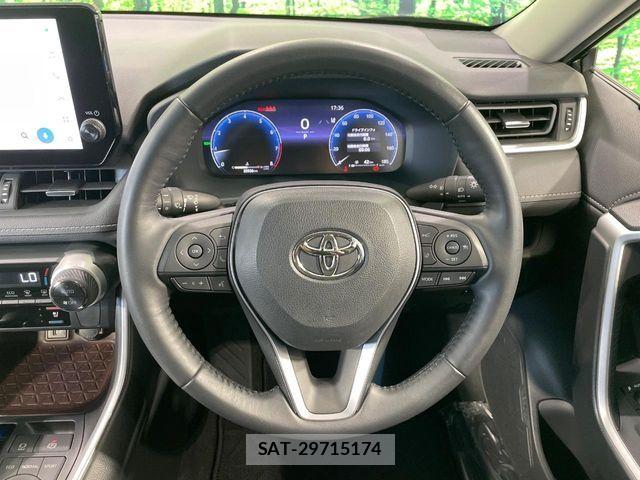 Toyota RAV4 2023-02 8368316-12