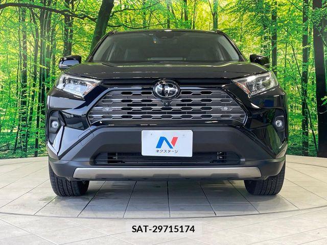 Toyota RAV4 2023-02 8368316-13