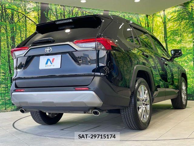 Toyota RAV4 2023-02 8368316-16