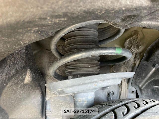 Toyota RAV4 2023-02 8368316-19