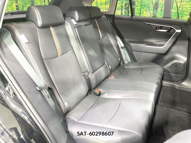 Toyota RAV4 2022-12 8368312-10