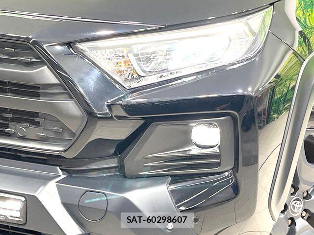 Toyota RAV4 2022-12 8368312-13