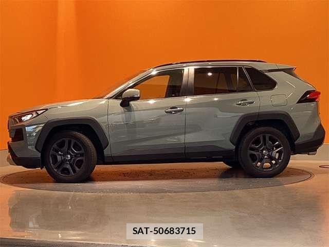 Toyota RAV4 2023-08 8368313-19