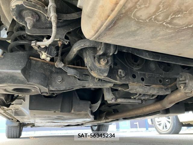 Toyota RAV4 2019-07 8368320-10
