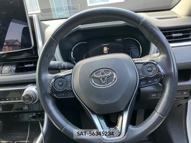 Toyota RAV4 2019-07 8368320-13