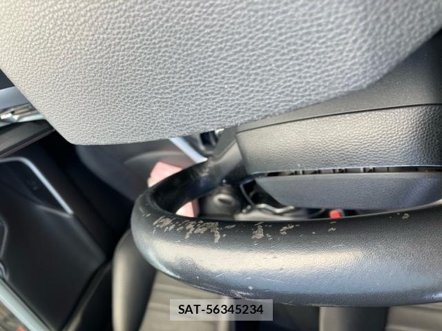 Toyota RAV4 2019-07 8368320-14